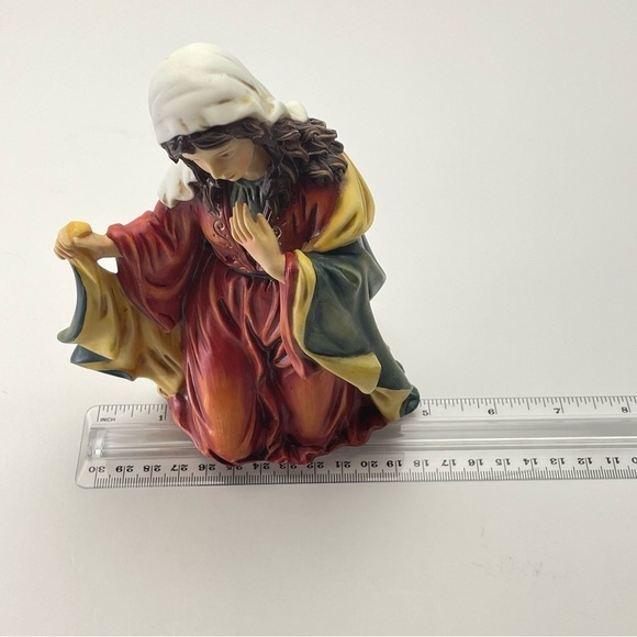 House of Lloyd Mary Nativity Porcelain Figure Christmas Around T… - Picture 11 of 11